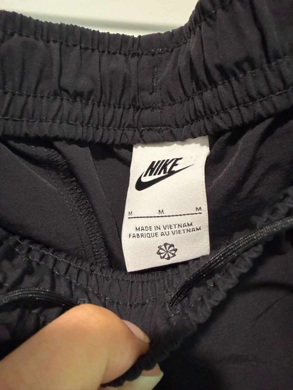 Nike Sportswear Everything Wovens Mid-Rise Open-Hem Pants